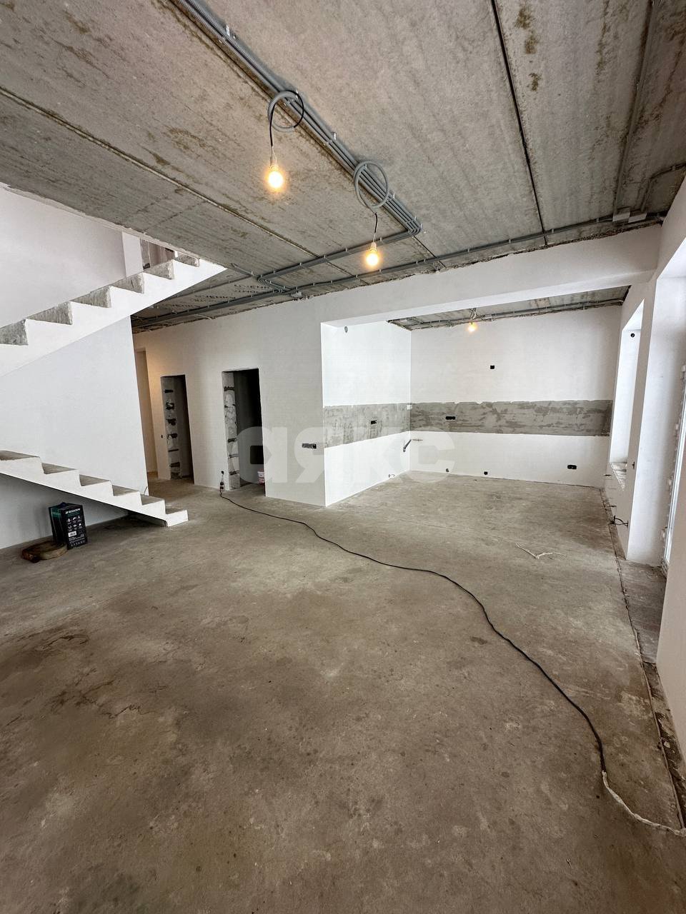 Фото №9: Дом 204 м² + 6 сот. - дачный  Спутник, ул. Звёздная