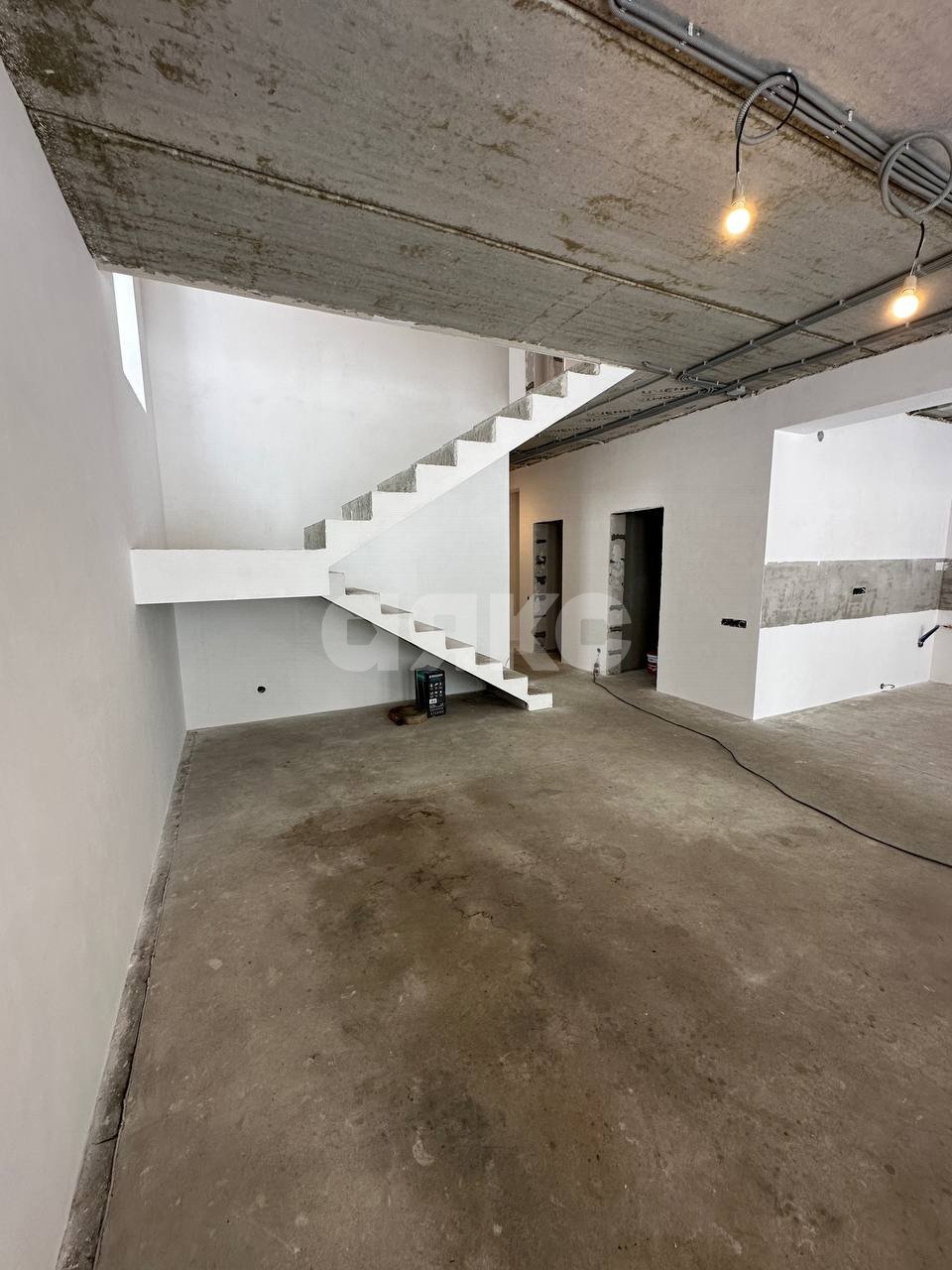 Фото №7: Дом 204 м² + 6 сот. - дачный  Спутник, ул. Звёздная