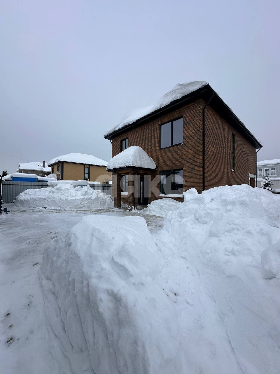 Фото №6: Дом 204 м² + 6 сот. - дачный  Спутник, ул. Звёздная